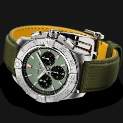 Avenger B01 Chronograph 44