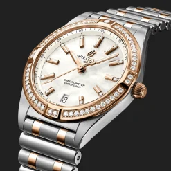 Chronomat 32 SuperQuartz™
