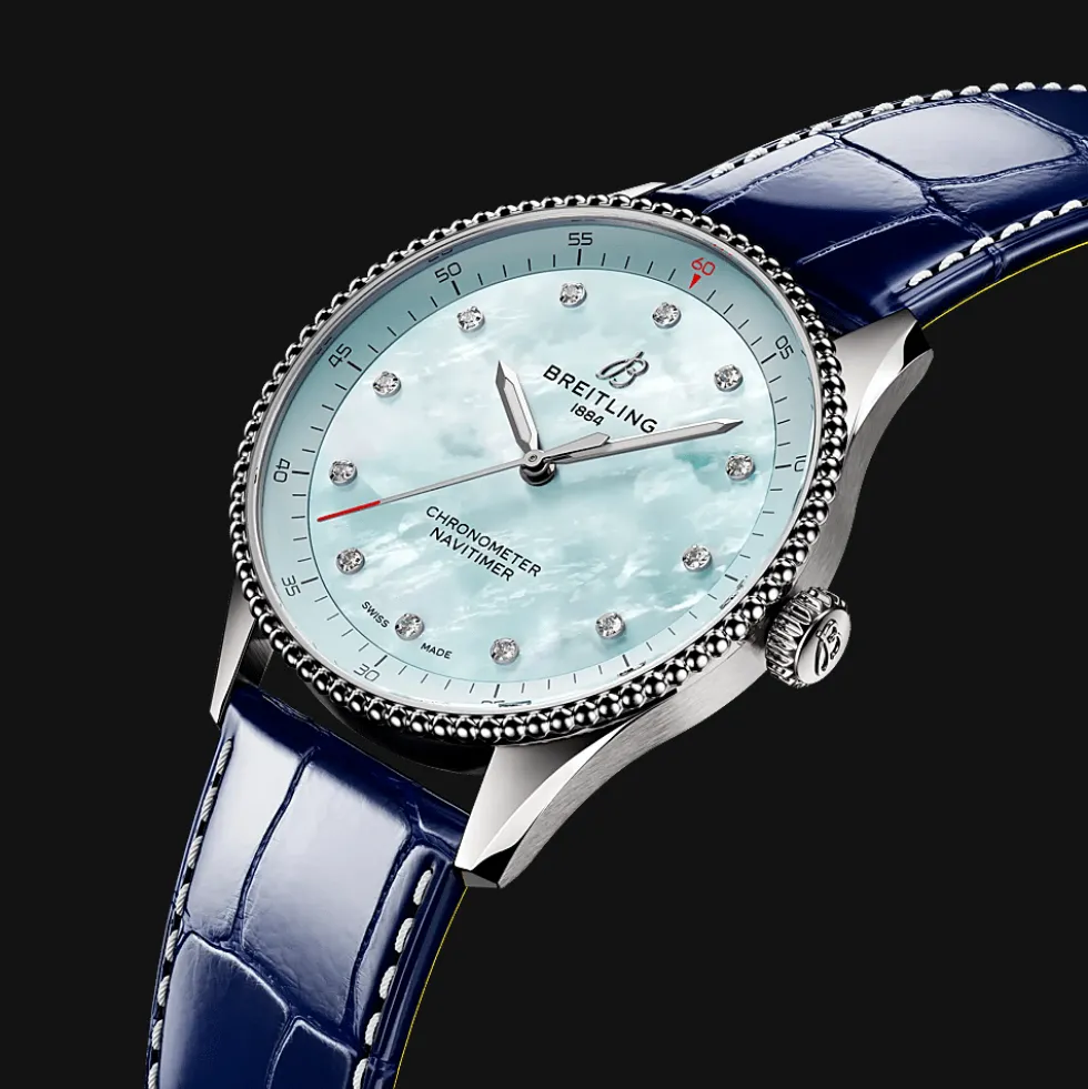 Navitimer 32 SuperQuartz™