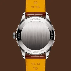 Navitimer 32 SuperQuartz™